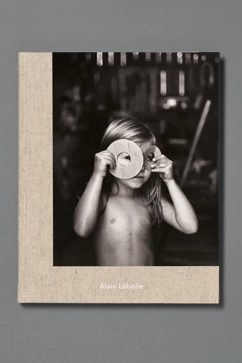 laboile_alain-at_the_edge_of_the_world_00