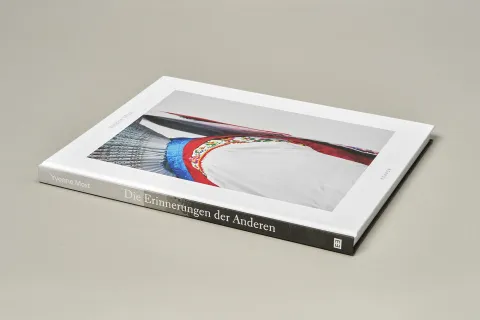 most_yvonne-die_erinnerungen_der_anderen_01